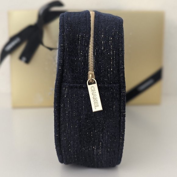 2023 Chanel Holiday Set, A Sight To See, Blue Pouch, NWT, Box, Ribbon, Liner - Picture 4 of 7